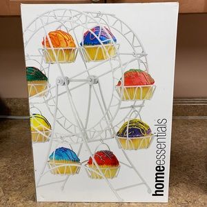 FERRIS WHEEL CUPCAKE HOLDER - USED ONLY ONCE- LIKE NEW!!!